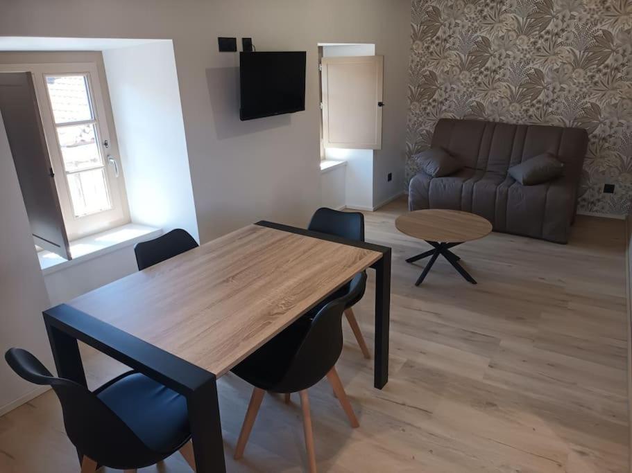 Chez David - Vacances Sous Les Toits Brioude Esterno foto